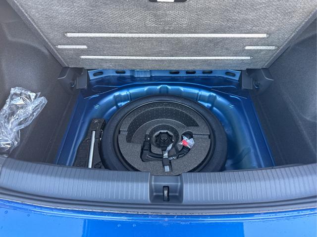 Volkswagen / T-Roc / Blau / / / , Beispielbilder