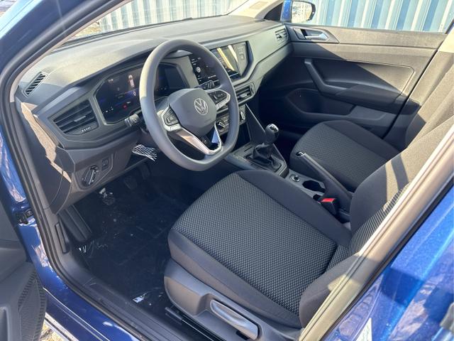 Volkswagen / POLO / Blau / / / 