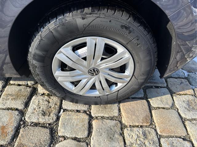 Volkswagen / POLO / Grau / / / 