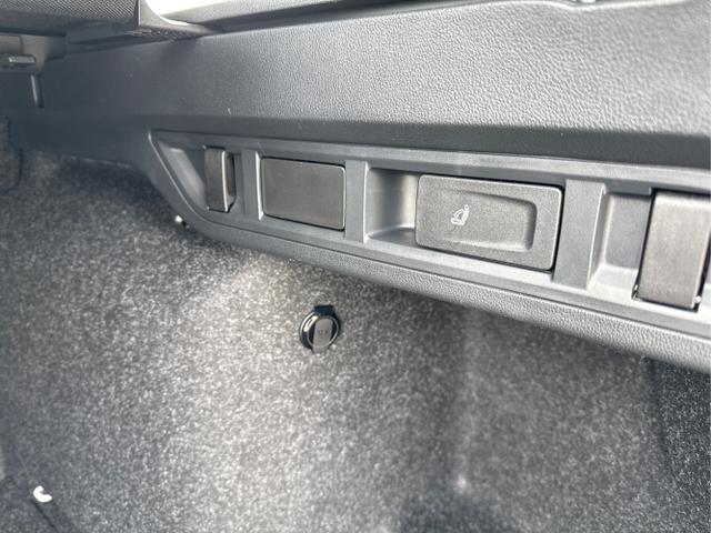 Skoda / Octavia Combi / Wei&szlig; / / / , Beispielbilder