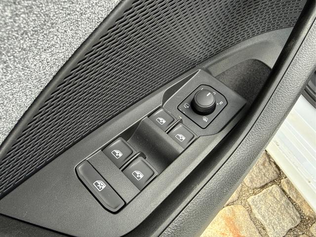 Skoda / Octavia Combi / Wei&szlig; / / / , Beispielbilder