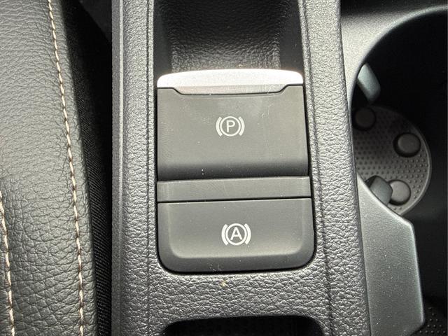 Skoda / Octavia Combi / Wei&szlig; / / / , Beispielbilder