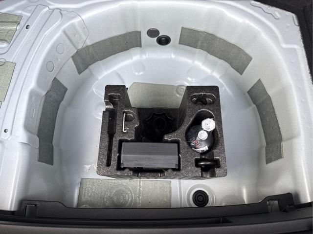 Volkswagen / POLO / Wei&szlig; / / / 