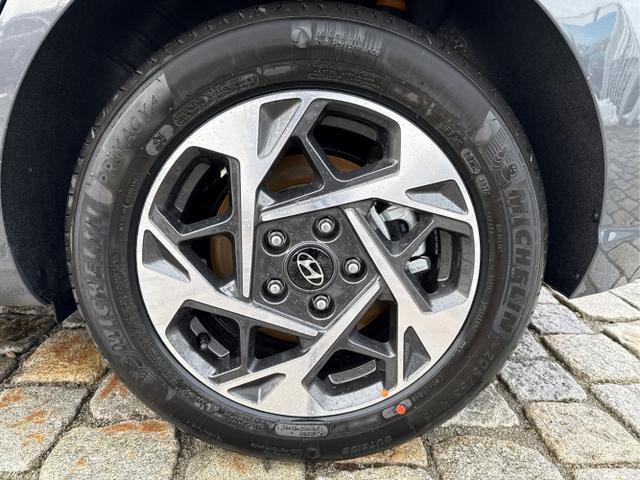 Hyundai / i30 / Grau / / / 