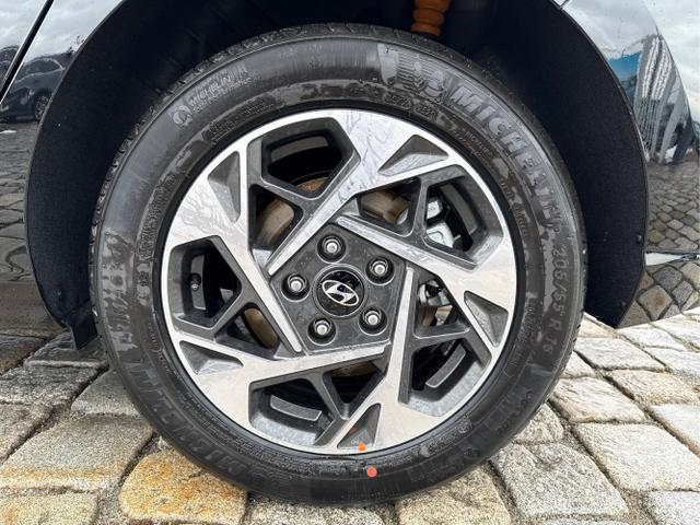 Hyundai / i30 / Schwarz / / / 