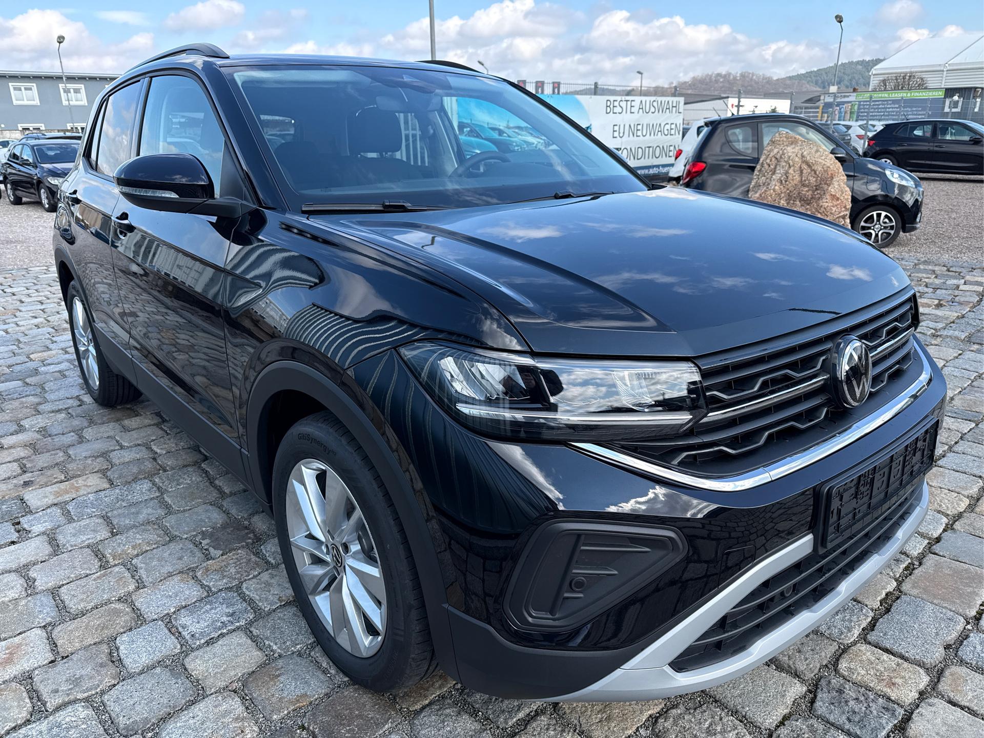 Volkswagen / T-Cross / Schwarz /  /  / 