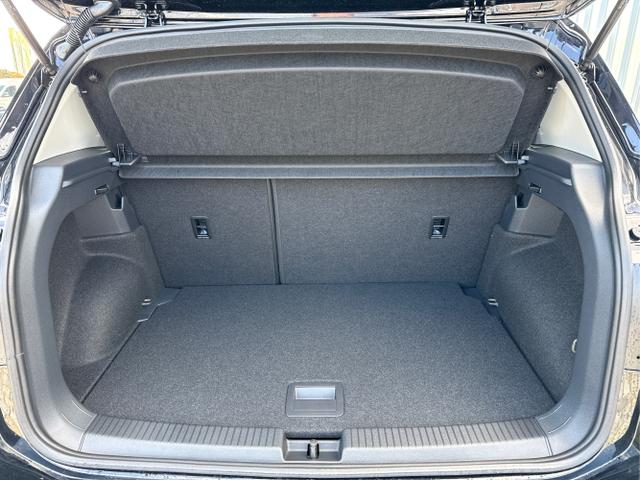 Volkswagen / T-Cross / Schwarz / / / , Beispielbilder