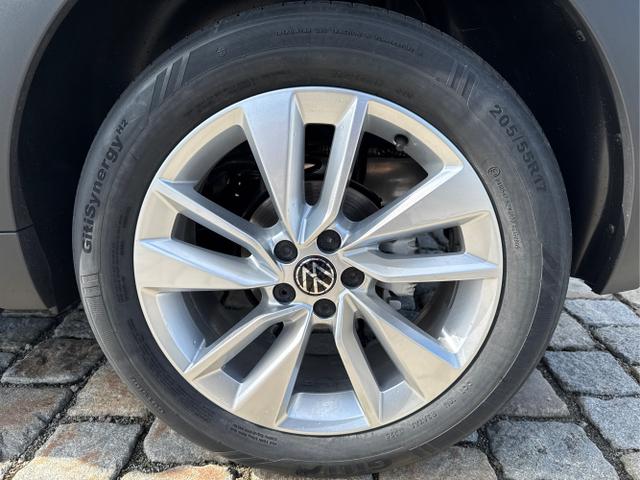 Volkswagen / T-Cross / Schwarz / / / , Beispielbilder