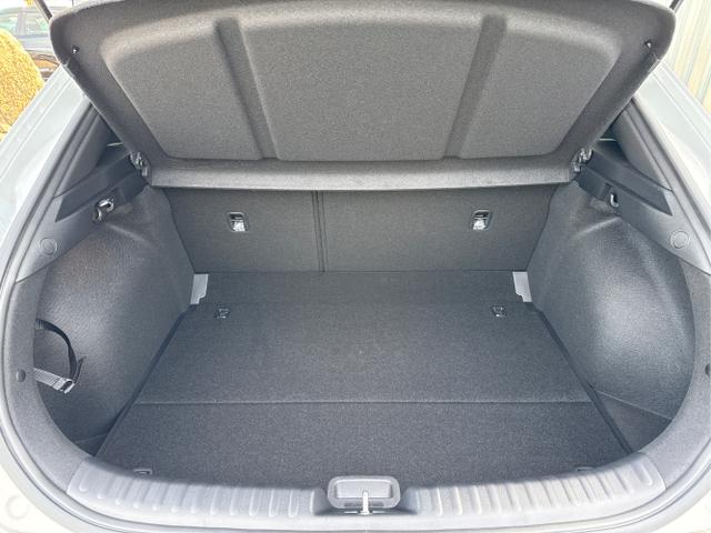 Kia / XCeed / Wei&szlig; / / / , Beispielbilder