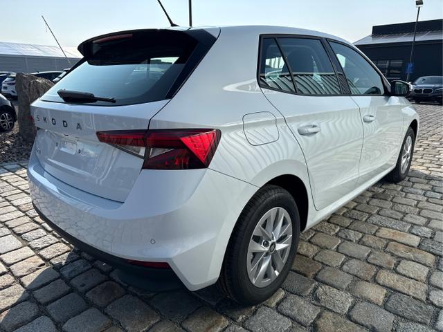 Skoda / Fabia / Wei&szlig; / / / , Beispielbilder, ggf. teilweise mit Sonderausstattung