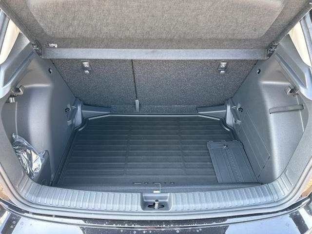 Skoda / Fabia / Schwarz / / / , Beispielbilder, ggf. teilweise mit Sonderausstattung