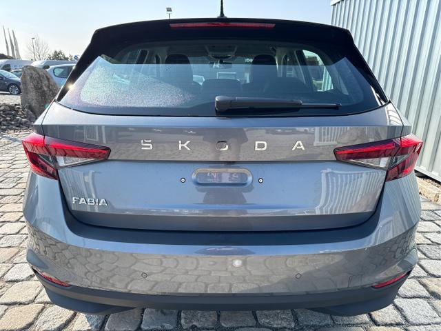 Skoda / Fabia / Grau / / / , Beispielbilder, ggf. teilweise mit Sonderausstattung