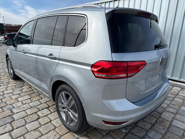 Volkswagen / Touran / Silber / / / , Beispielbilder, ggf. teilweise mit Sonderausstattung