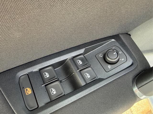 Volkswagen / Touran / Silber / / / , Beispielbilder, ggf. teilweise mit Sonderausstattung