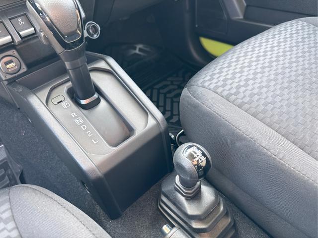 Suzuki / Jimny / Gelb / / / , Beispielbilder, ggf. teilweise mit Sonderausstattung