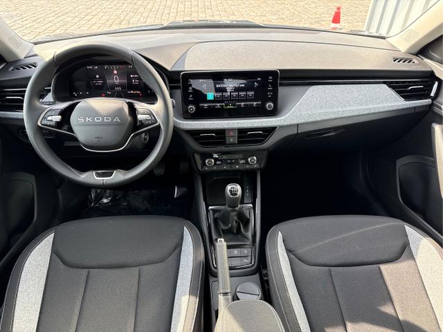 Skoda Kamiq - Selection 1.0 TSI 116 PS 6 Gang 4-Jahre-Garantie-Anh&auml;ngerkupplung schwenkbar-Kessy-16" Alu-2-Zonen-Climatronic-Tempomat-LED-AppleCarPlay-AndroidAuto-R&uuml;ckfahrkamera-2xPDC
