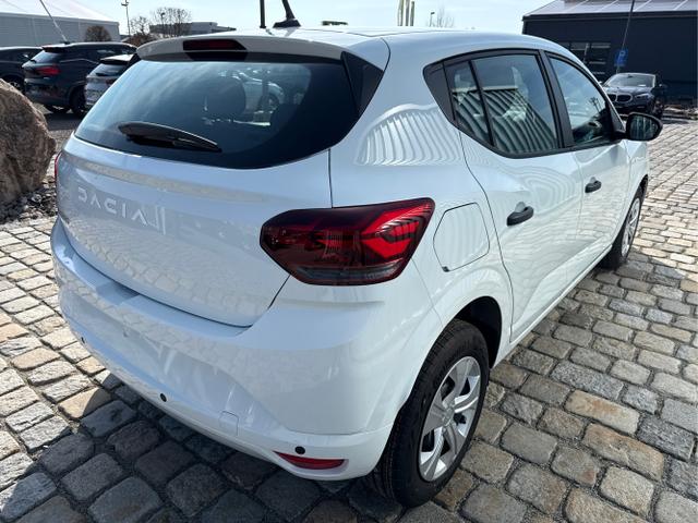 Dacia / Sandero / Wei&szlig; / / / , Beispielbilder, ggf. teilweise mit Sonderausstattung