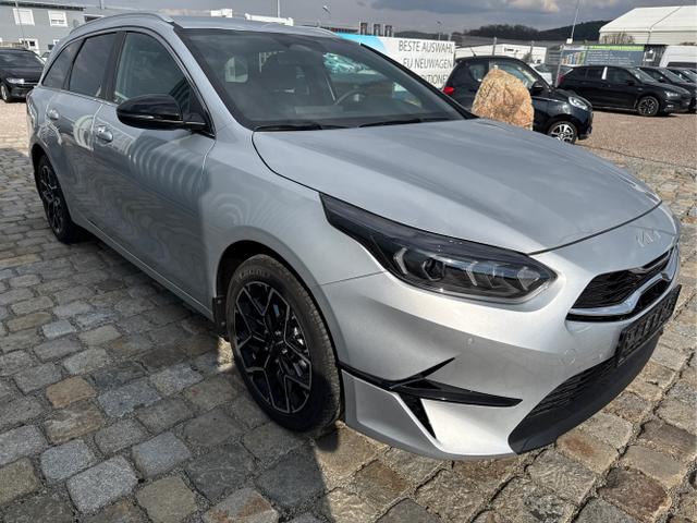 Kia / Ceed / Silber / / / 