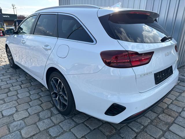 Kia / Ceed / Wei&szlig; / / / , Beispielbilder, ggf. teilweise mit Sonderausstattung