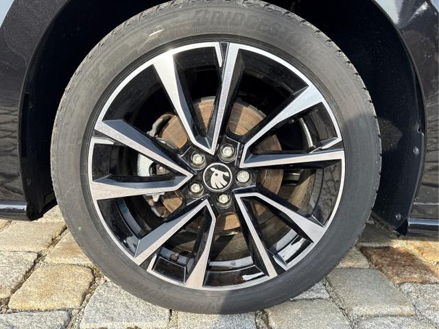  / / Schwarz / MonteCarlo / / 1.0 TSI 116PS DSG Panorama 2xDSG Kamera 17&ldquo; ALU, Beispielbilder