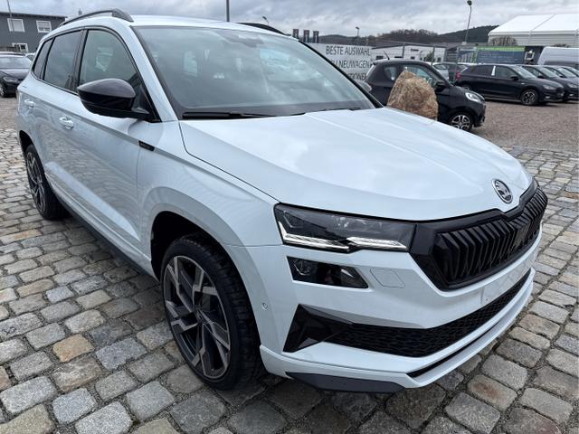 Skoda / Karoq / Wei&szlig; / / / , Beispielbilder, ggf. teilweise mit Sonderausstattung