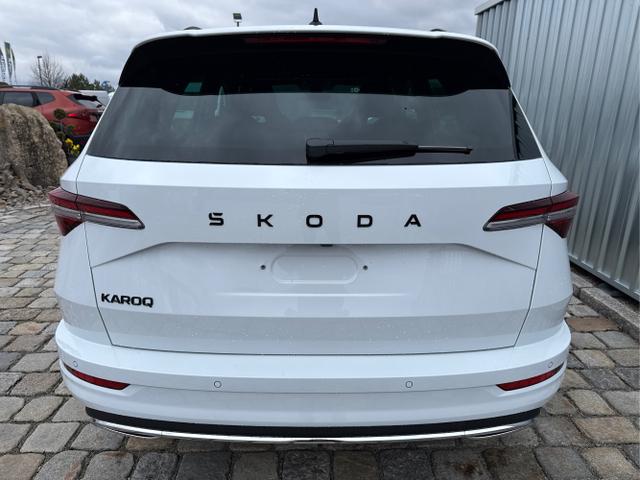 Skoda / Karoq / Wei&szlig; / / / , Beispielbilder, ggf. teilweise mit Sonderausstattung