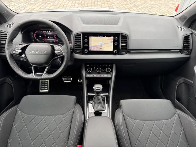 Skoda / Karoq / Wei&szlig; / / / , Beispielbilder