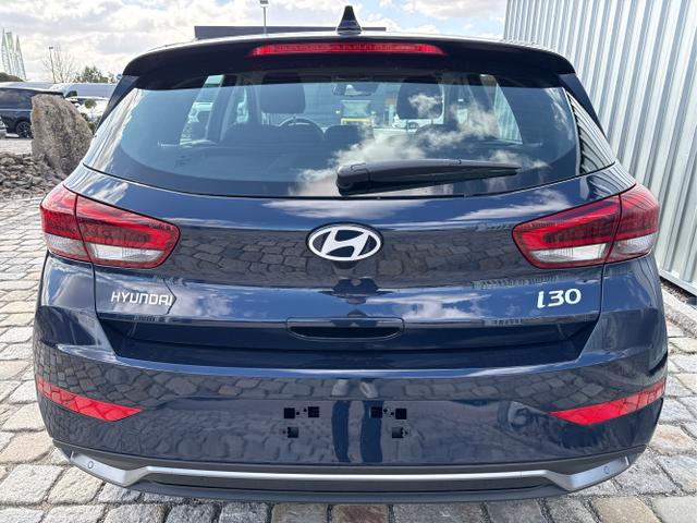 Hyundai / i30 / Blau / / / 