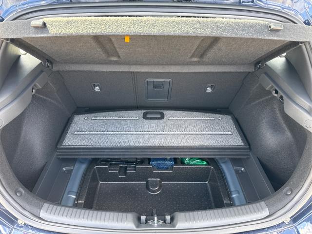 Hyundai / i30 / Blau / / / 