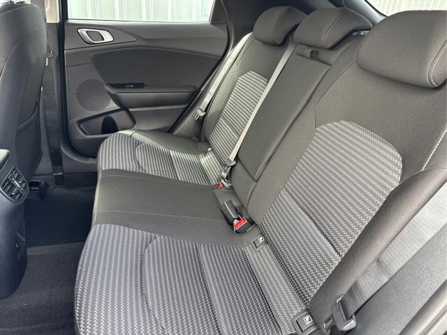 Kia / XCeed / Schwarz / / / , Beispielbilder