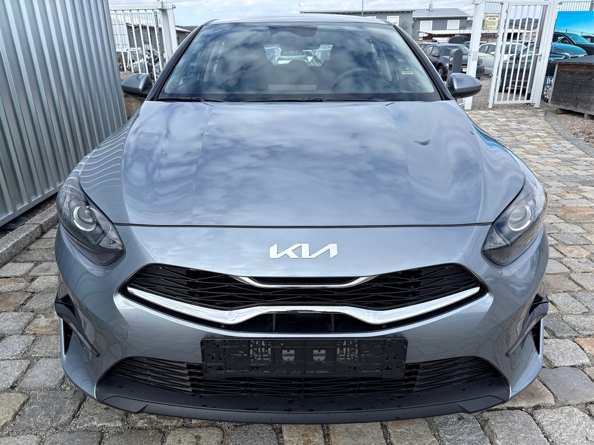 Kia / Ceed / Silber /  /  / 