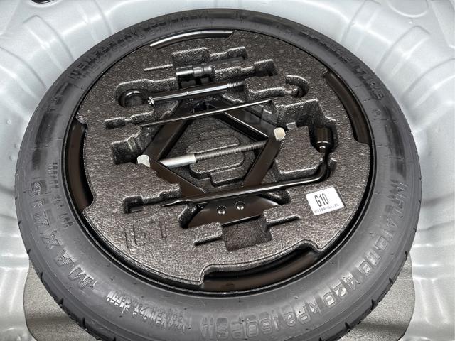 Kia / Ceed / Silber / / / , Beispielbilder, ggf. teilweise mit Sonderausstattung