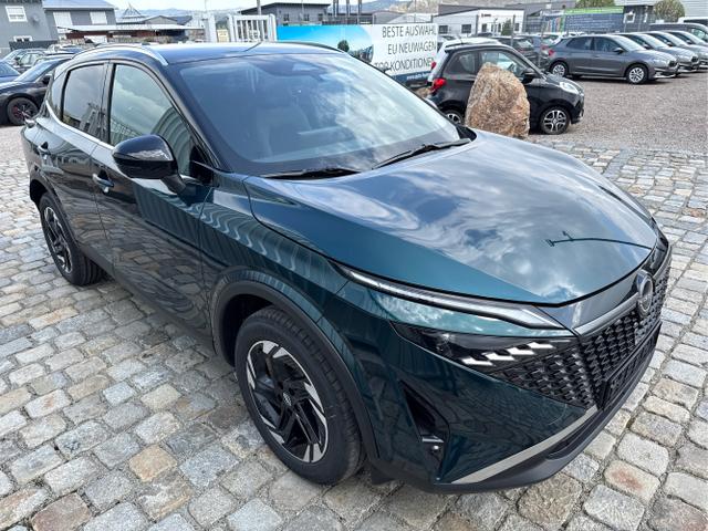Nissan / Qashqai / Gr&uuml;n / / / , Beispielbilder, ggf. teilweise mit Sonderausstattung