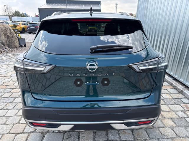 Nissan / Qashqai / Gr&uuml;n / / / , Beispielbilder, ggf. teilweise mit Sonderausstattung