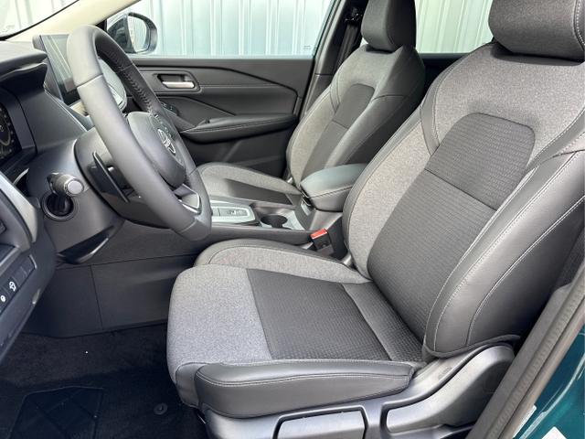 Nissan / Qashqai / Gr&uuml;n / / / , Beispielbilder, ggf. teilweise mit Sonderausstattung