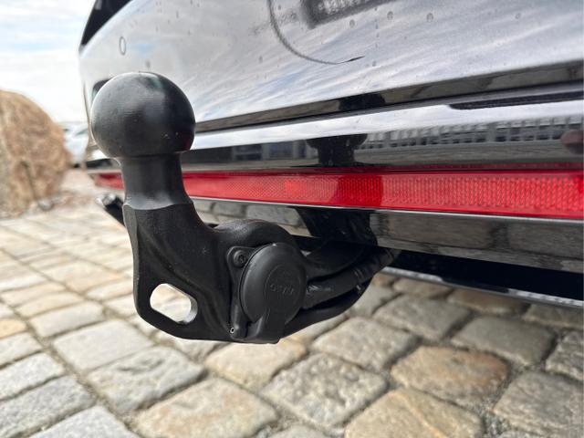 Skoda / Octavia Combi / Schwarz / / / , Beispielbilder, ggf. teilweise mit Sonderausstattung