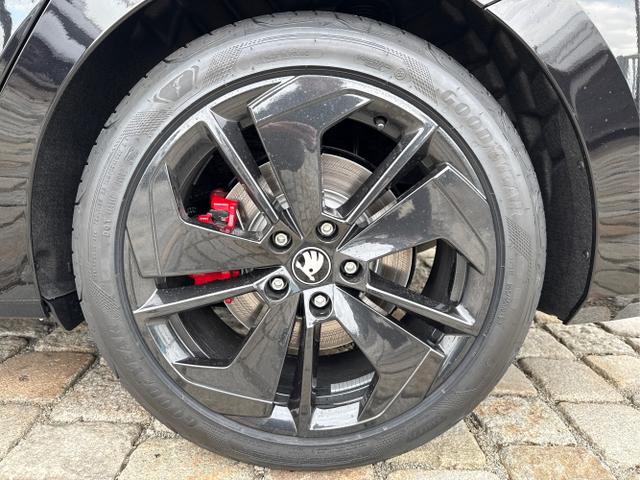 Skoda / Octavia Combi / Schwarz / / / , Beispielbilder, ggf. teilweise mit Sonderausstattung