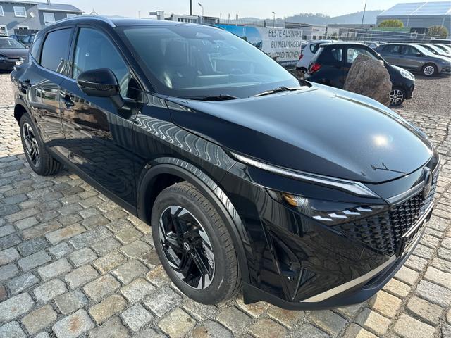 Nissan / Qashqai / Schwarz / / / , Beispielbilder, ggf. teilweise mit Sonderausstattung