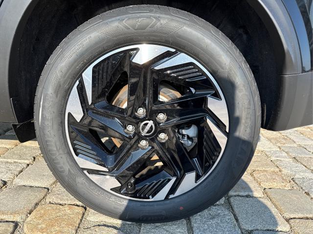 Nissan / Qashqai / Schwarz / / / , Beispielbilder, ggf. teilweise mit Sonderausstattung