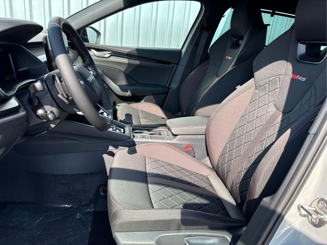 Skoda / Octavia Combi / Grau / / / , Beispielbilder, ggf. teilweise mit Sonderausstattung