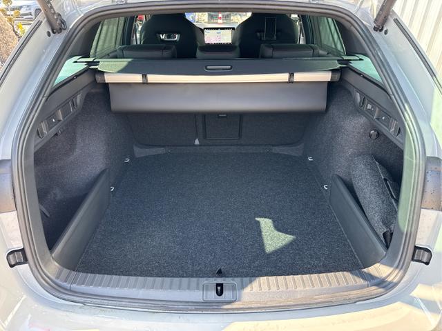 Skoda / Octavia Combi / Grau / / / , Beispielbilder, ggf. teilweise mit Sonderausstattung