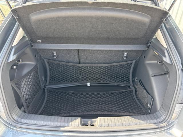 Skoda / Fabia / Grau / / / , Beispielbilder, ggf. teilweise mit Sonderausstattung