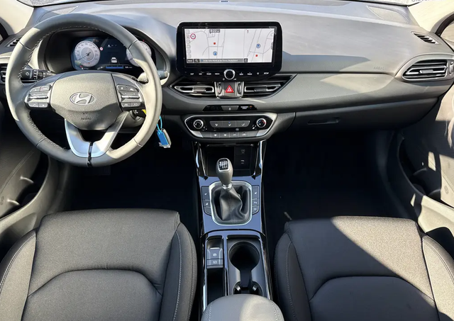 Hyundai i30 GO! 1.5 DPI 97 PS 6-Gang-Schaltgetriebe-Winterpaket-AutoHold-LED-RDKS-AppleCarPlay & AndroidAuto-NAVI-16"-sofort 