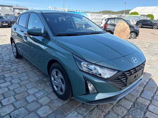 Hyundai / i20 / Gr&uuml;n / / / 