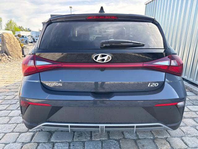 Hyundai / i20 / Grau / / / 