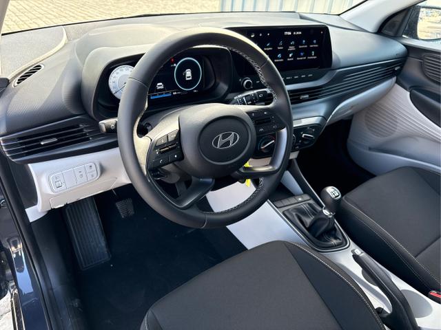 Hyundai / i20 / Grau / / / 