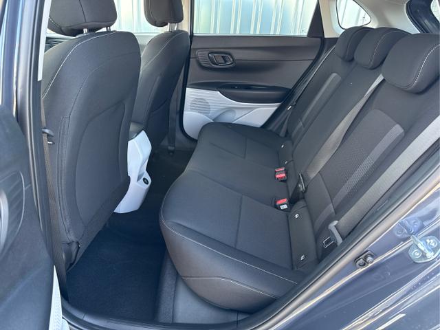 Hyundai / i20 / Grau / / / 