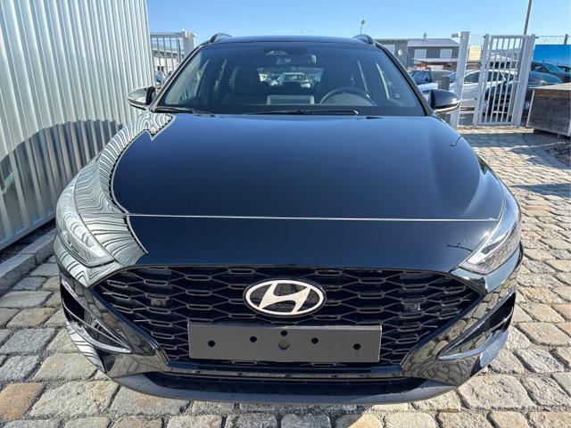 Hyundai / i30 Kombi / Schwarz / / / , Beispielbilder, ggf. teilweise mit Sonderausstattung