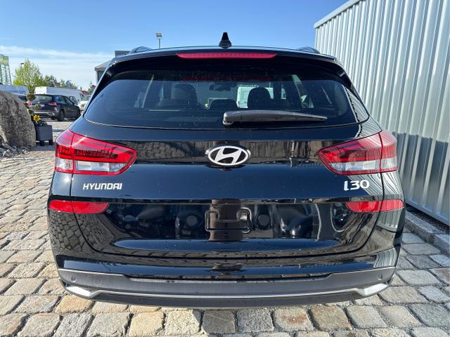 Hyundai / i30 Kombi / Schwarz / / / , Beispielbilder, ggf. teilweise mit Sonderausstattung