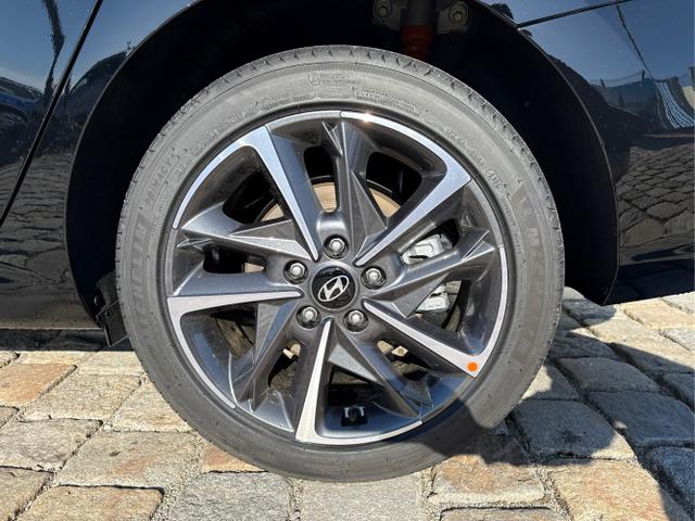 Hyundai / i30 Kombi / Schwarz / / / , Beispielbilder, ggf. teilweise mit Sonderausstattung